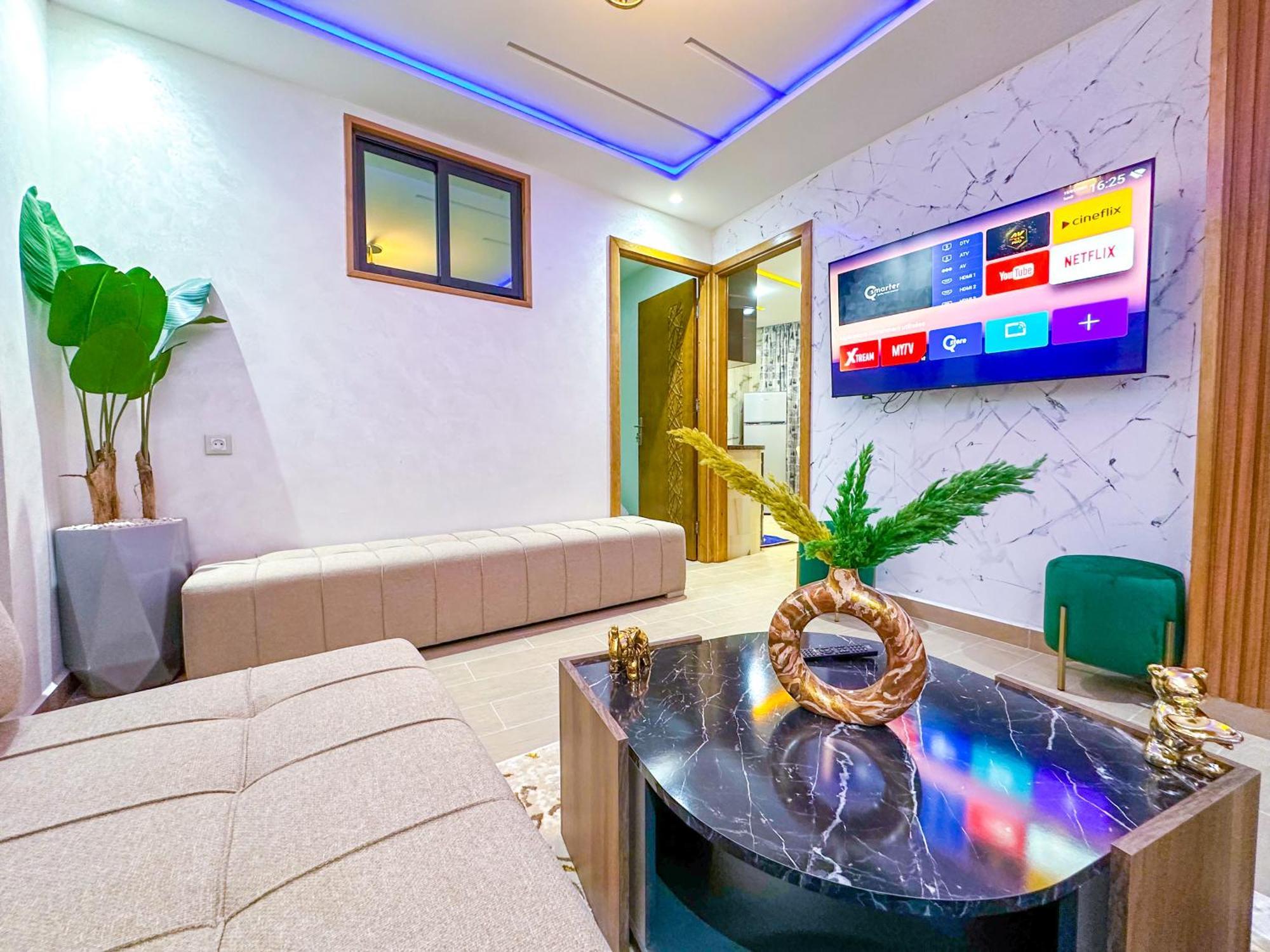 Veluxa - Luxury Holiday Homes - Centric Flat タンジェ エクステリア 写真